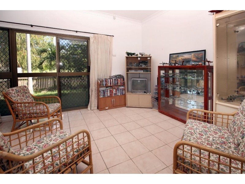 1/22 halloran Street, Rosslea QLD 4812