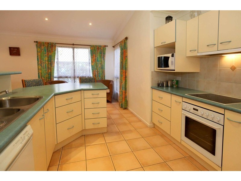 24 Joshua Crescent, Bushland Beach QLD 4818