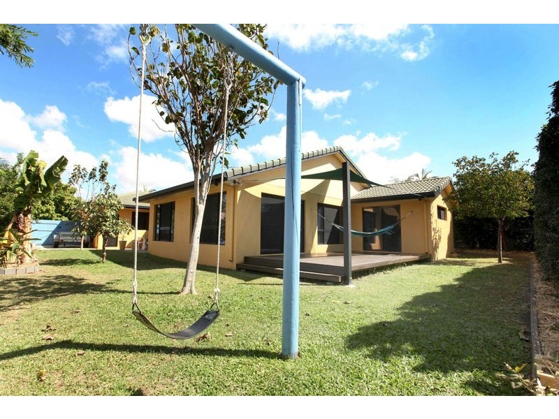 24 Joshua Crescent, Bushland Beach QLD 4818