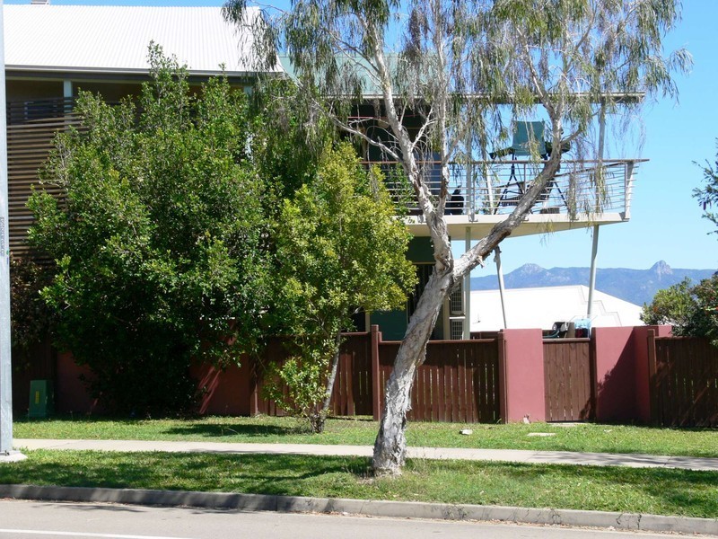 7/263 Riverside Boulevard, Douglas QLD 4814