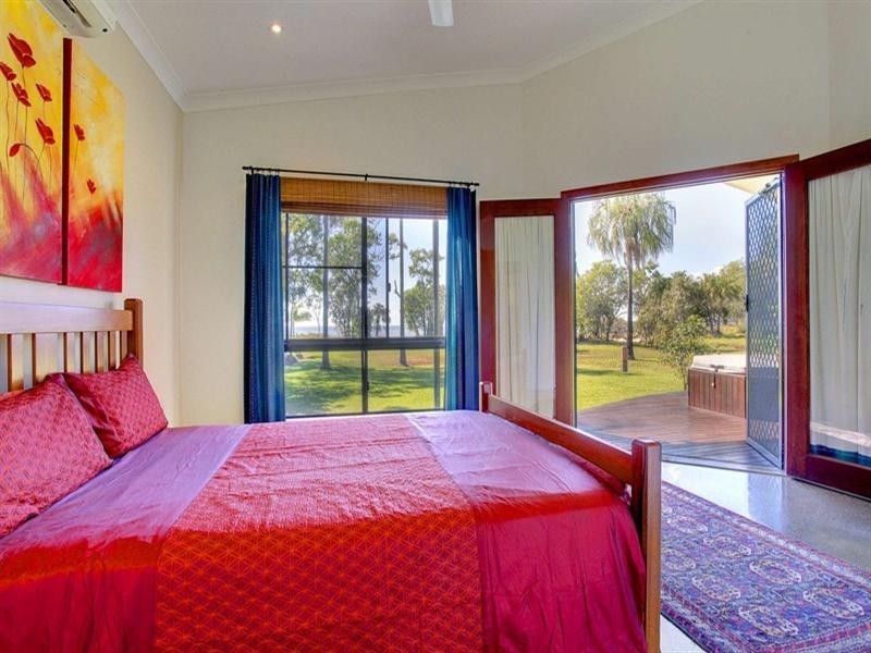 12 Whiting Court, Cungulla QLD 4816