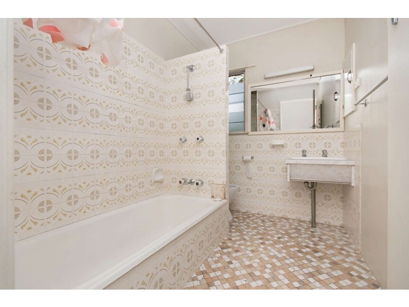 28 Price Street, Belgian Gardens QLD 4810