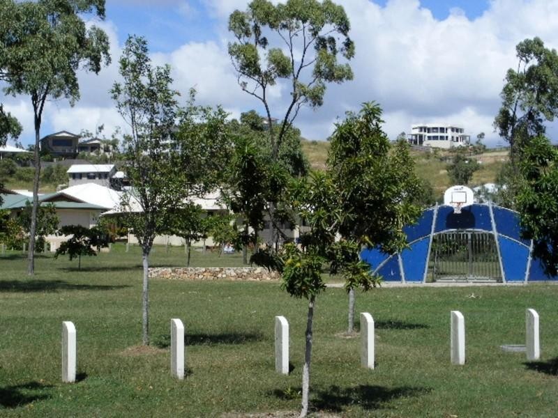 69 Shutehaven Circuit, Bushland Beach QLD 4818