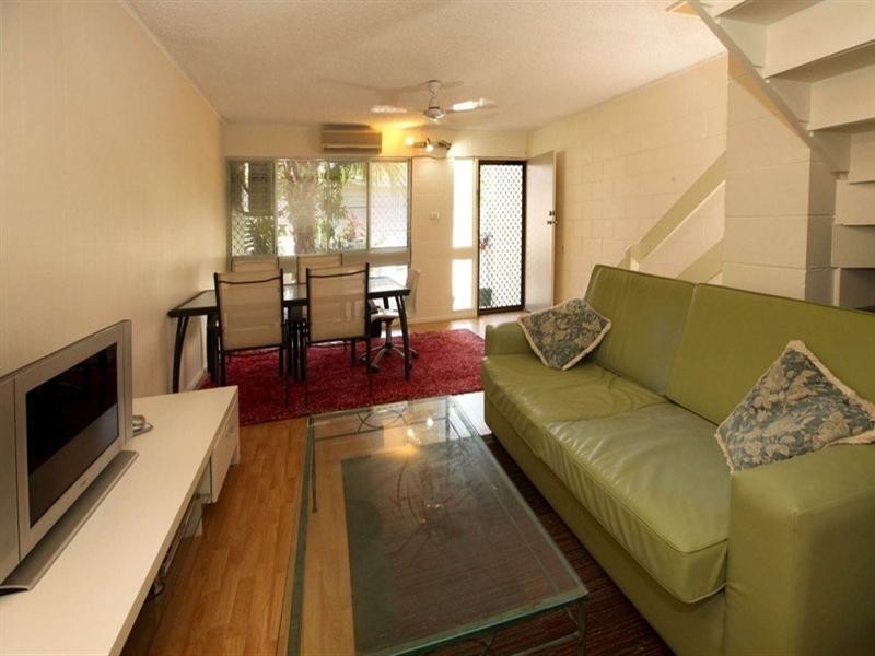 2/68 Paxton Street, North Ward QLD 4810