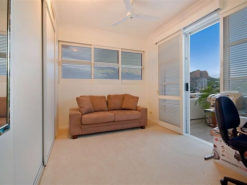37/3-7 The Strand, Townsville City QLD 4810