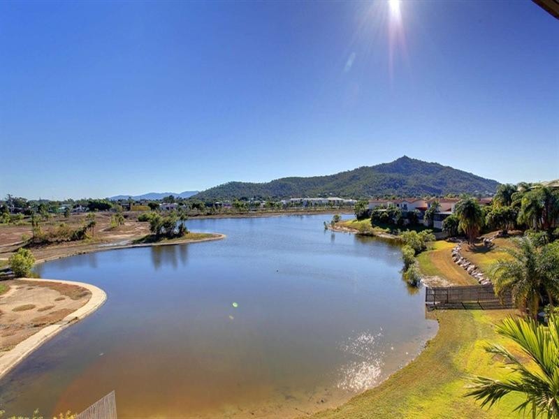 8/12-16 Martinez Avenue, West End QLD 4810