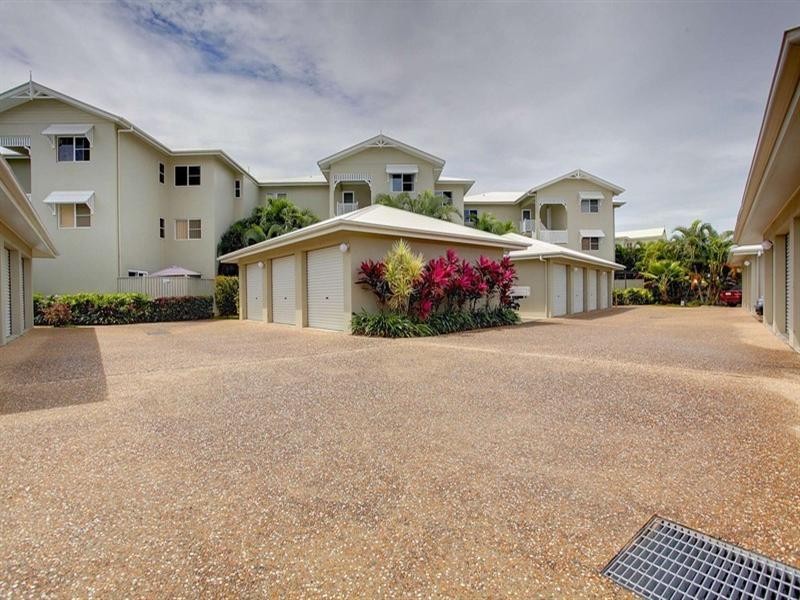 8/12-16 Martinez Avenue, West End QLD 4810