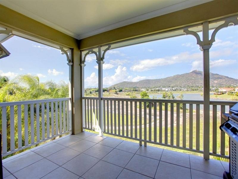 18/12-16 Martinez Avenue, West End QLD 4810