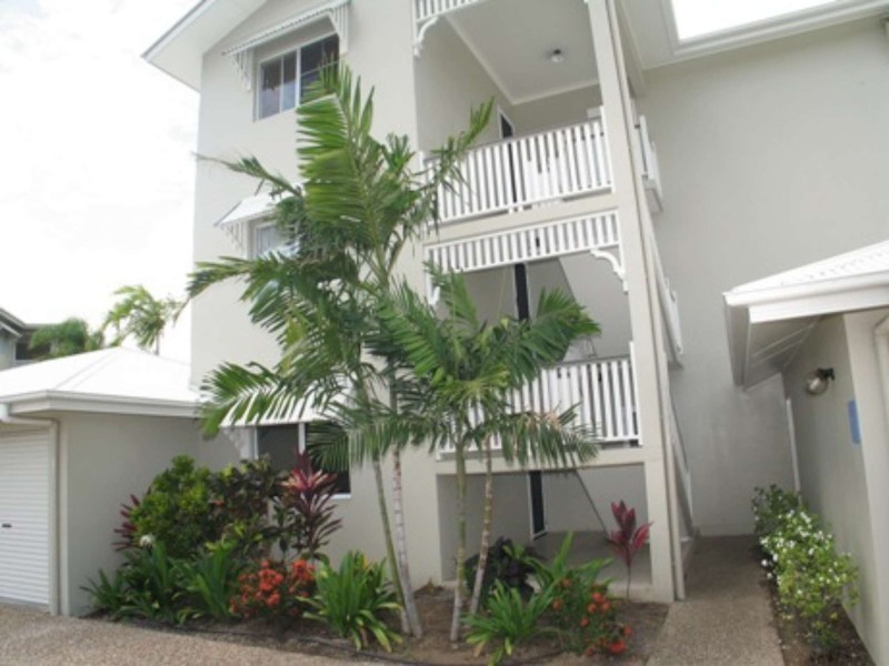 16/16-22 Martinez Avenue, West End QLD 4810