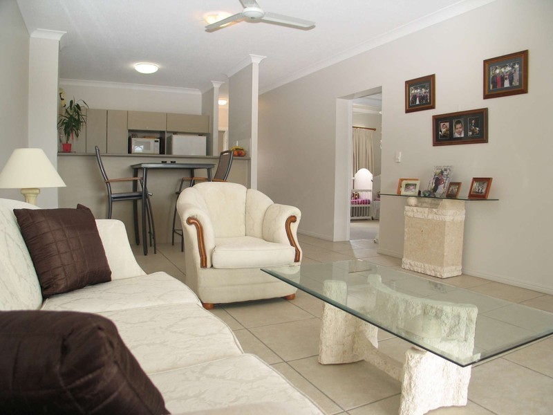 16/16-22 Martinez Avenue, West End QLD 4810