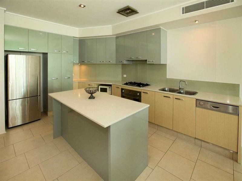 305/72-74 The Strand, North Ward QLD 4810