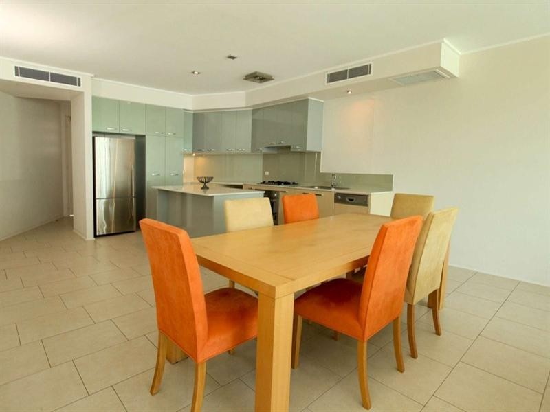 305/72-74 The Strand, North Ward QLD 4810