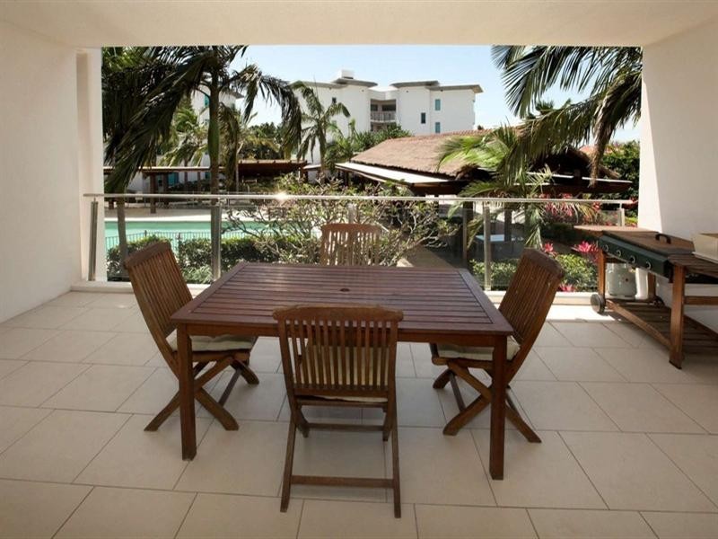 305/72-74 The Strand, North Ward QLD 4810