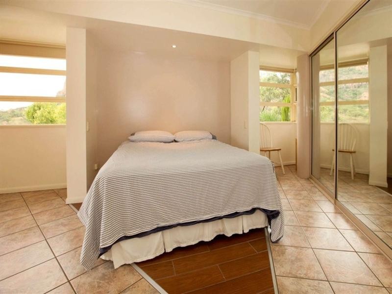 10 Glamis Court, Castle Hill QLD 4810