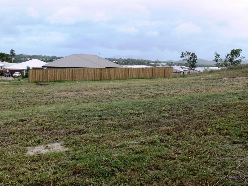 3 Harrier Court, Bushland Beach QLD 4818