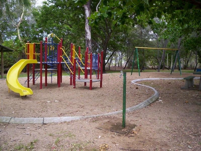 3 Harrier Court, Bushland Beach QLD 4818