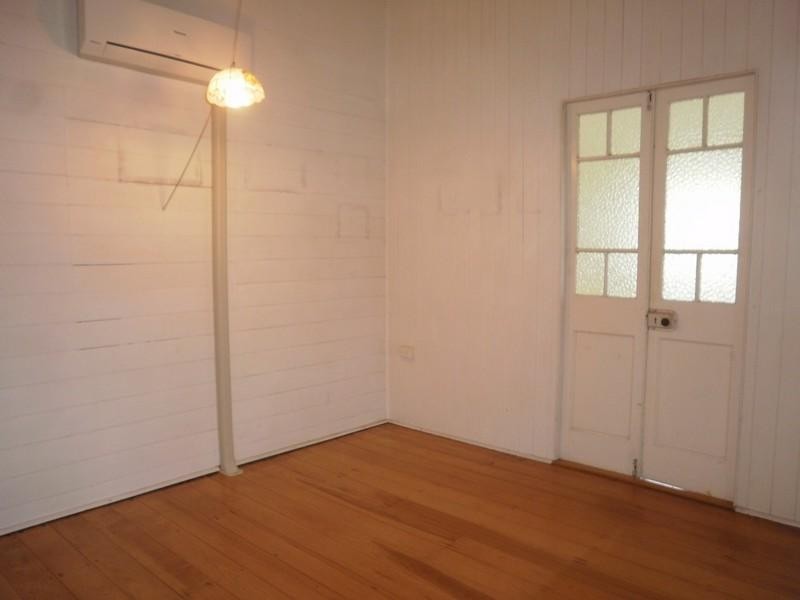 Railway Estate QLD 4810