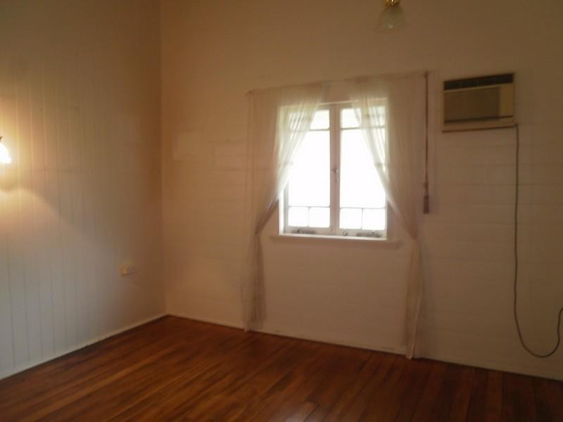 Railway Estate QLD 4810