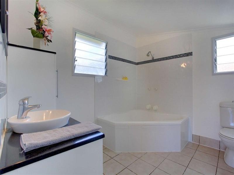 66 Robertson Street, Railway Estate QLD 4810