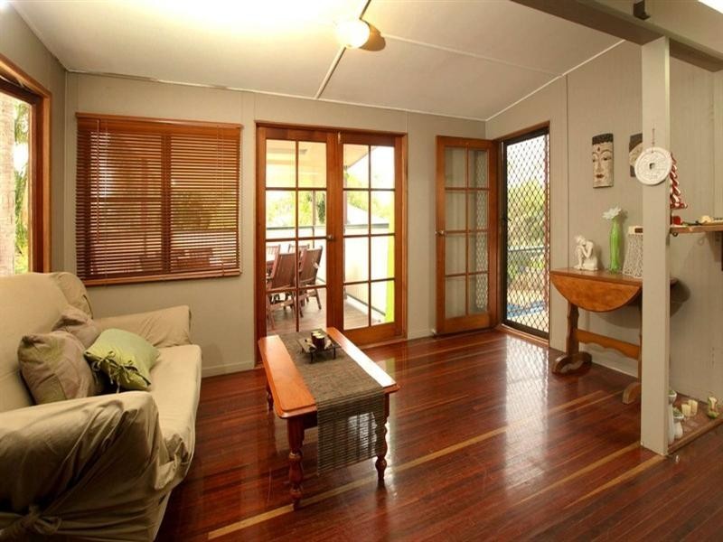 15 Leslie Street, Oonoonba QLD 4811