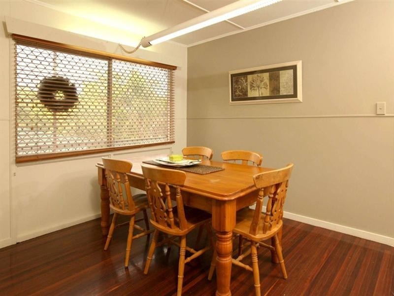 15 Leslie Street, Oonoonba QLD 4811