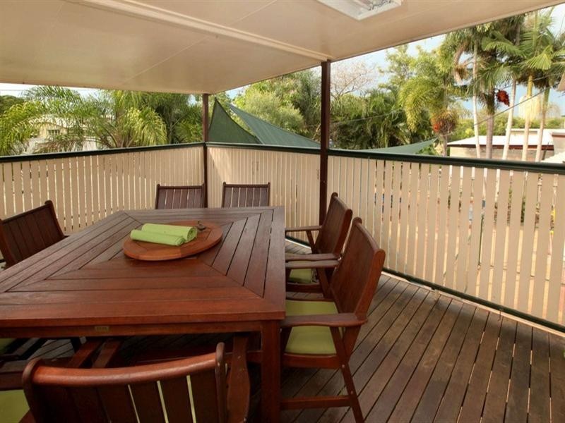 15 Leslie Street, Oonoonba QLD 4811