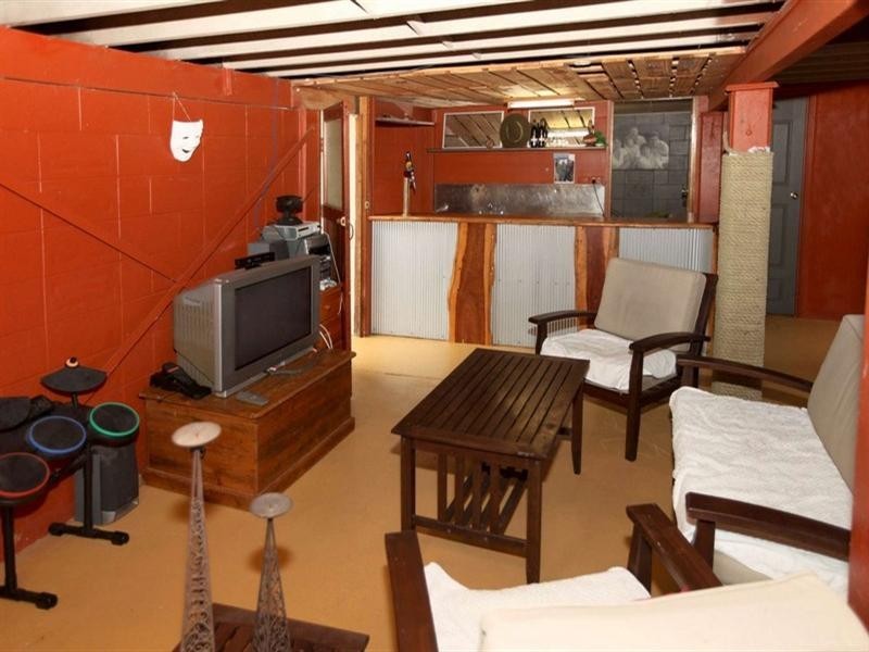 15 Leslie Street, Oonoonba QLD 4811