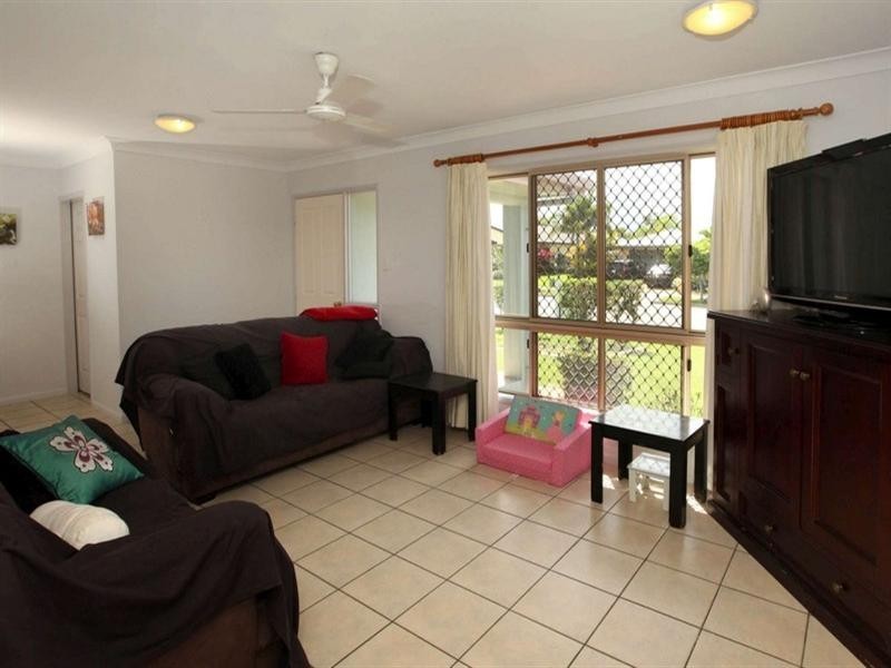 12 Crestbrook Drive, Mount Louisa QLD 4814