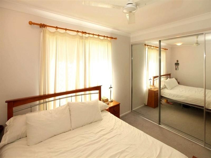 12 Crestbrook Drive, Mount Louisa QLD 4814