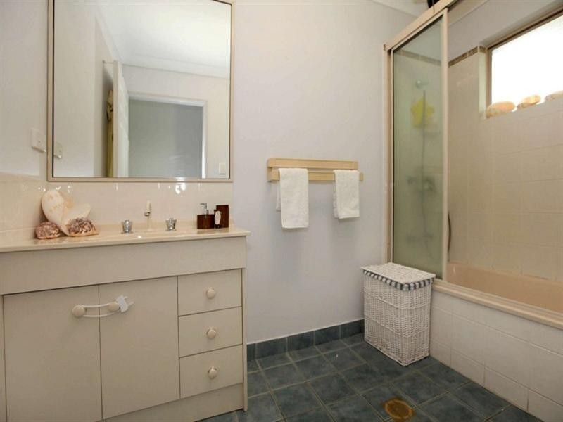 12 Crestbrook Drive, Mount Louisa QLD 4814