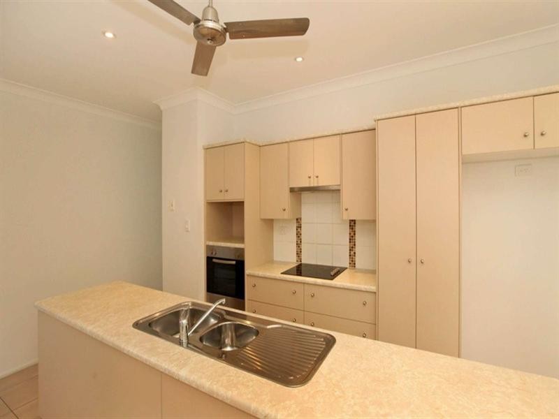 21 Coolaree Drive, Bushland Beach QLD 4818