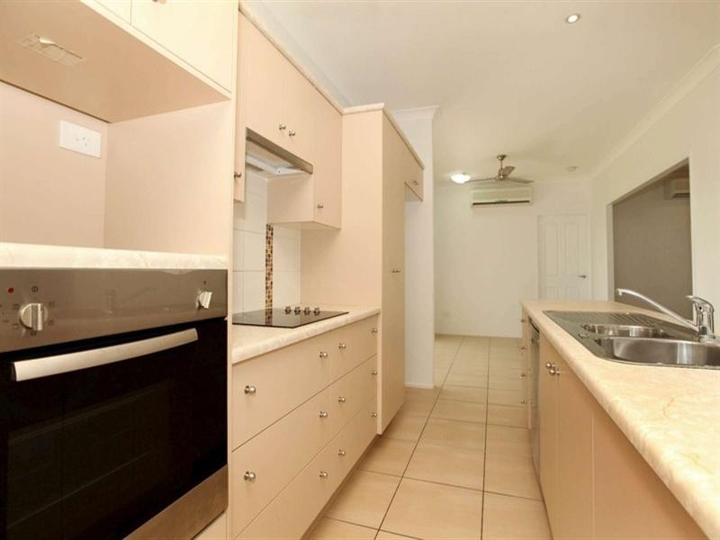 21 Coolaree Drive, Bushland Beach QLD 4818