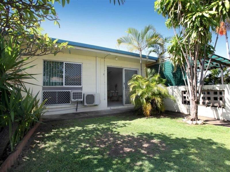 4/135 Eyre Street, North Ward QLD 4810