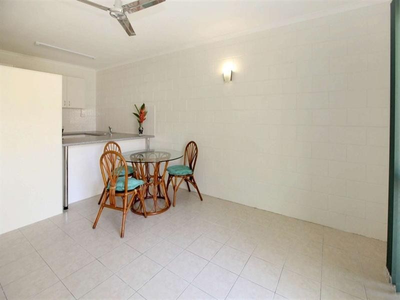 4/135 Eyre Street, North Ward QLD 4810