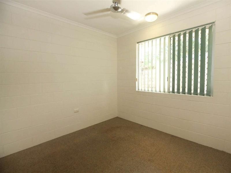 4/135 Eyre Street, North Ward QLD 4810