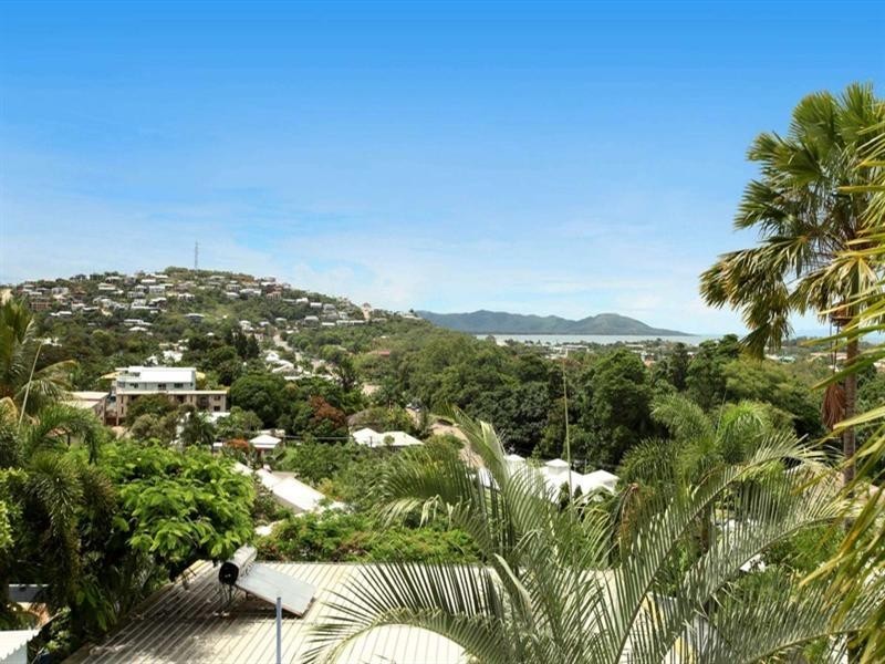 26 Murray Street, North Ward QLD 4810