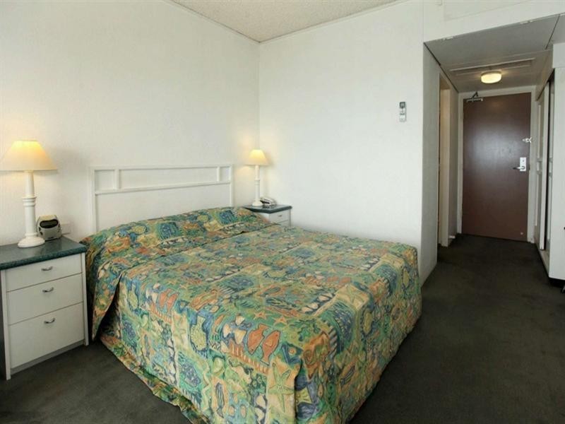 1303/75 The Strand, North Ward QLD 4810