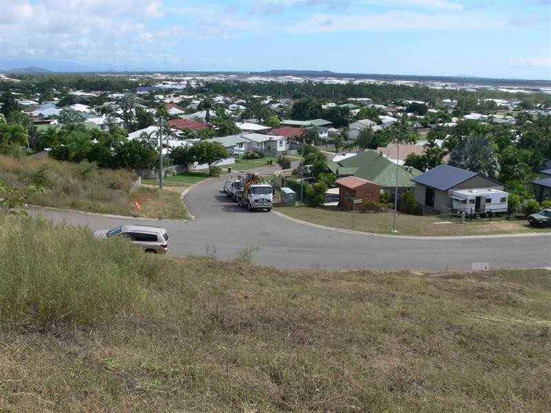 28 Glasgow Avenue, Mount Louisa QLD 4814