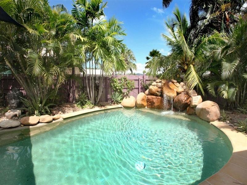 10 Bryony Court, Kirwan QLD 4817