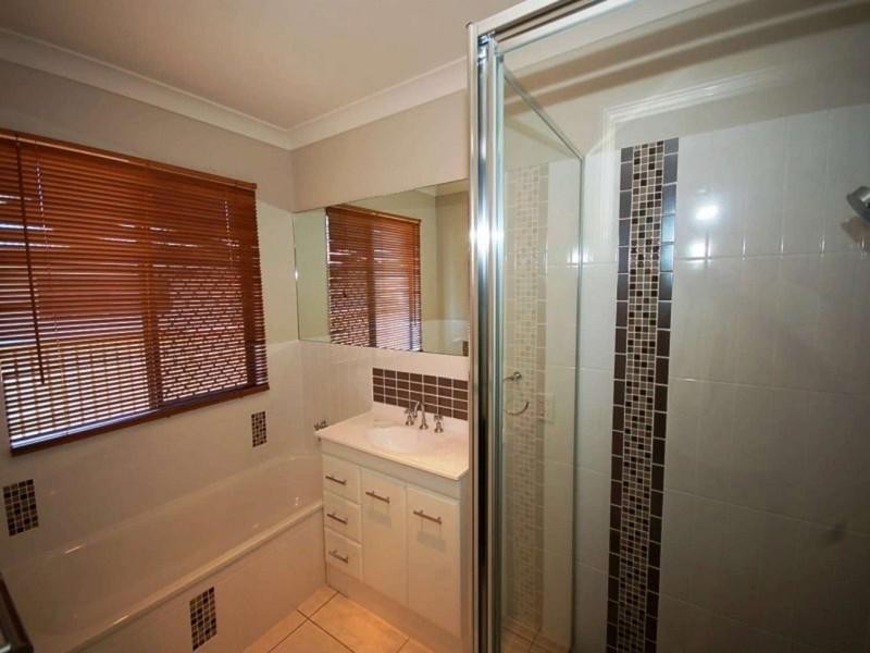 5 Shutehaven Circuit, Bushland Beach QLD 4818