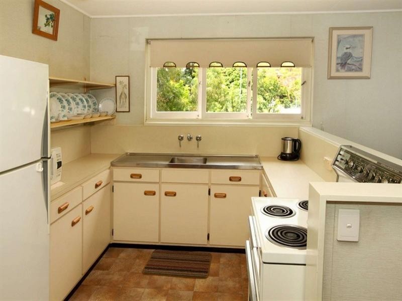 11 Stanton Terrace, North Ward QLD 4810