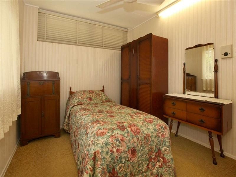 11 Stanton Terrace, North Ward QLD 4810