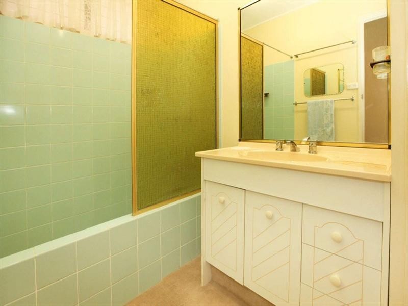 11 Stanton Terrace, North Ward QLD 4810