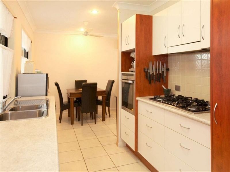 26 Fuji Court, Mount Louisa QLD 4814