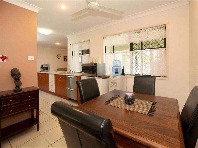 26 Fuji Court, Mount Louisa QLD 4814