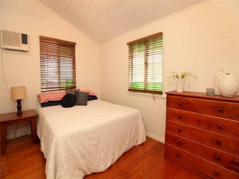 31 Eleventh Avenue, Railway Estate QLD 4810