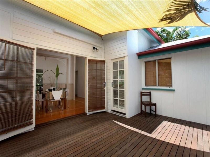 31 Eleventh Avenue, Railway Estate QLD 4810