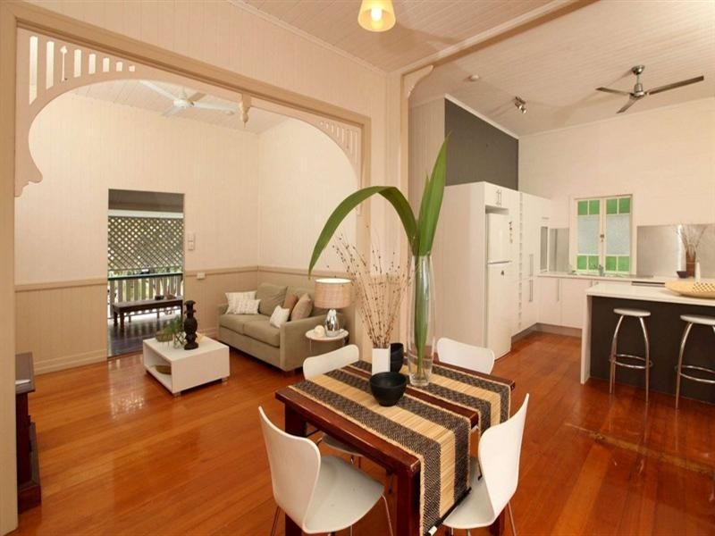 31 Eleventh Avenue, Railway Estate QLD 4810