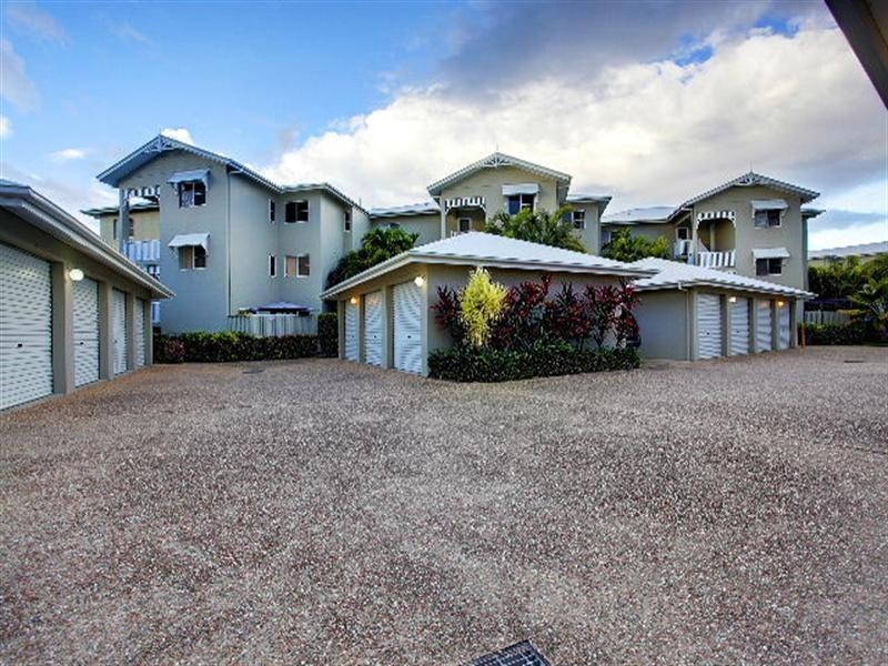 12/12-14 Martinez Avenue, West End QLD 4810