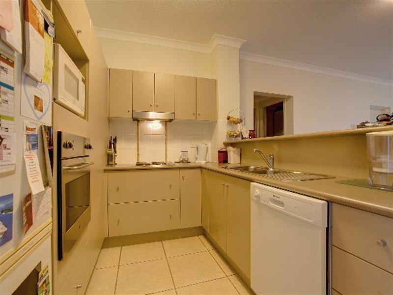 12/12-14 Martinez Avenue, West End QLD 4810